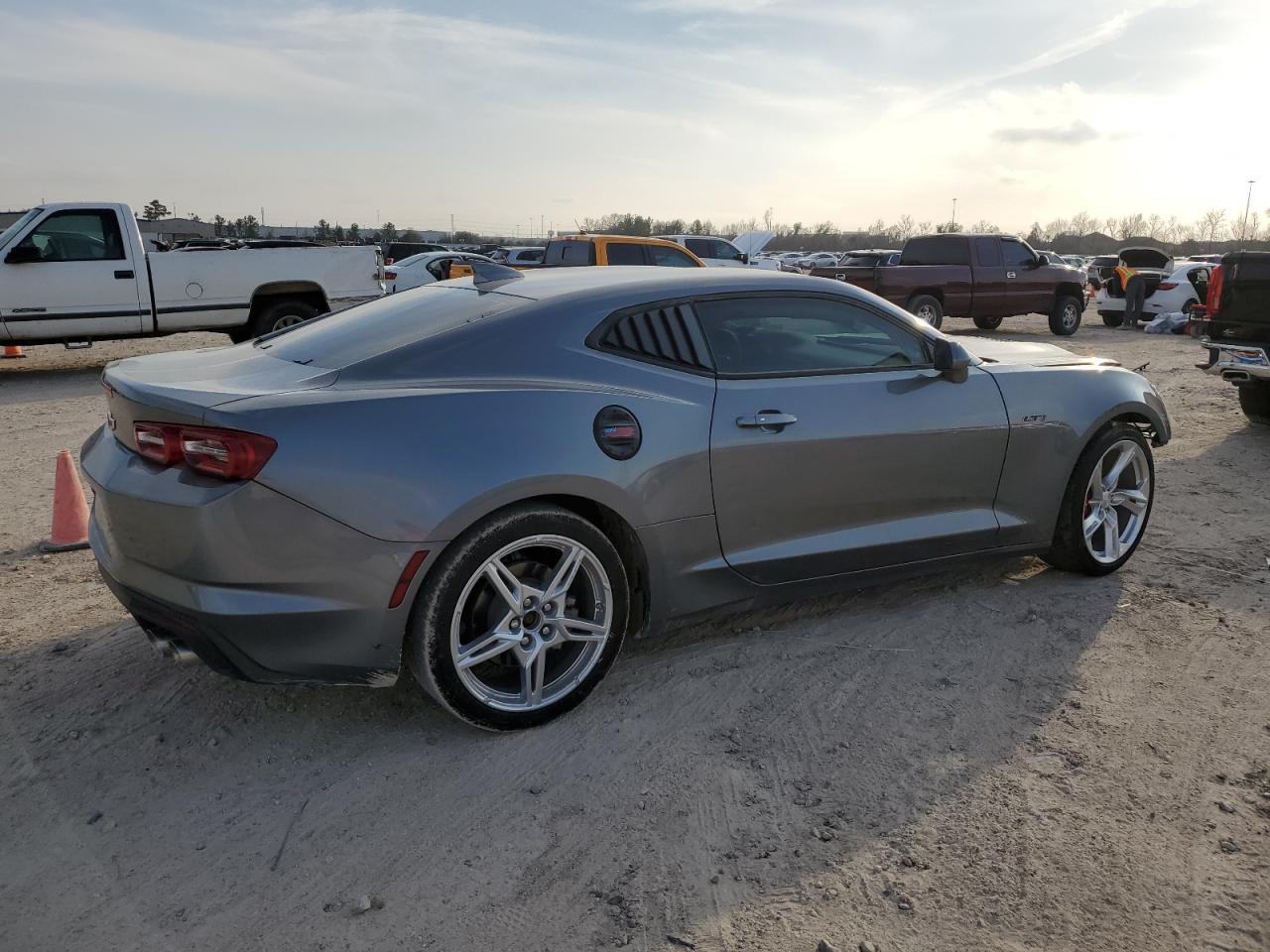 2022 CHEVROLET CAMARO LT1 - Фото 3