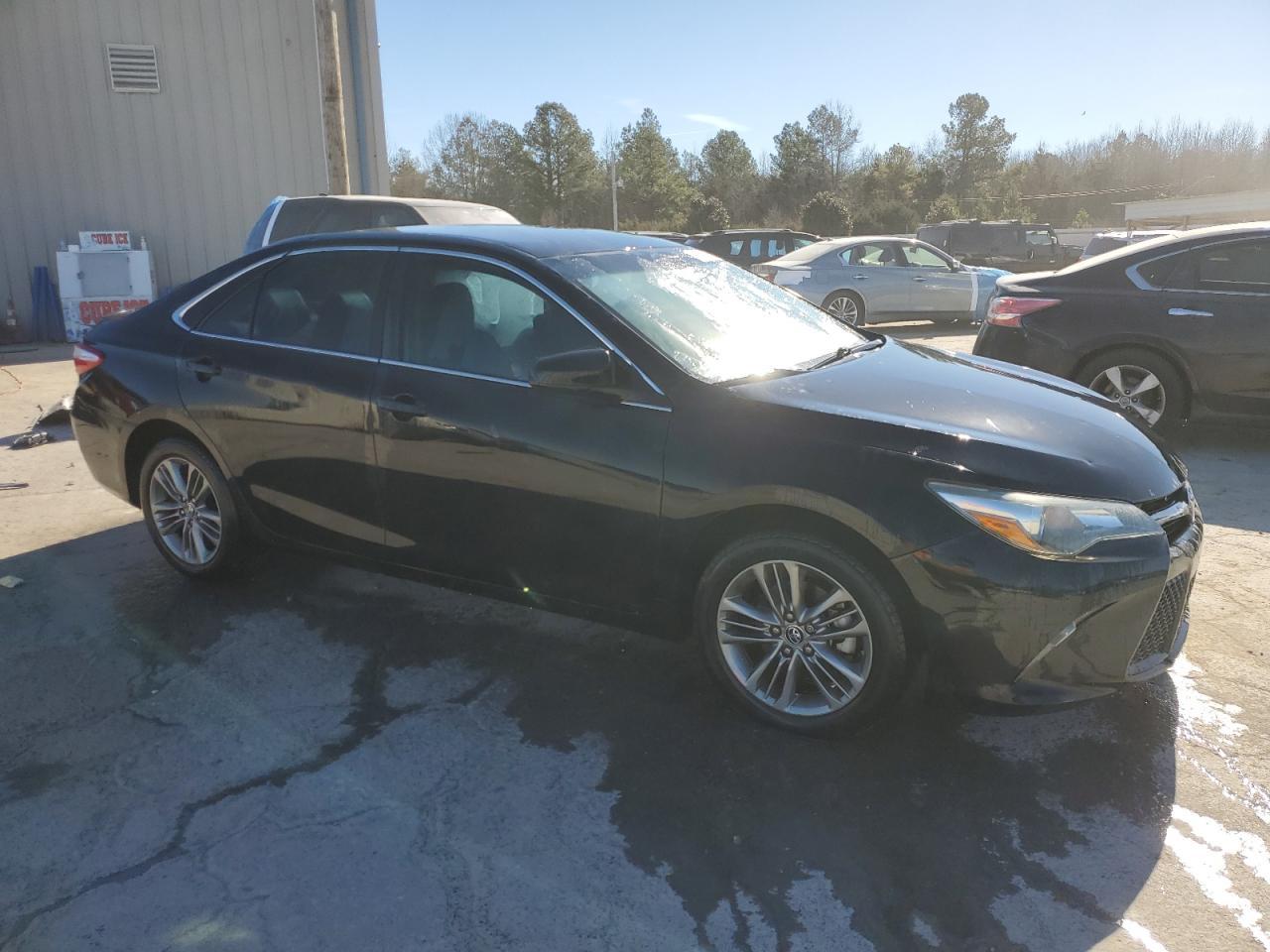 2016 TOYOTA CAMRY LE - Фото 4