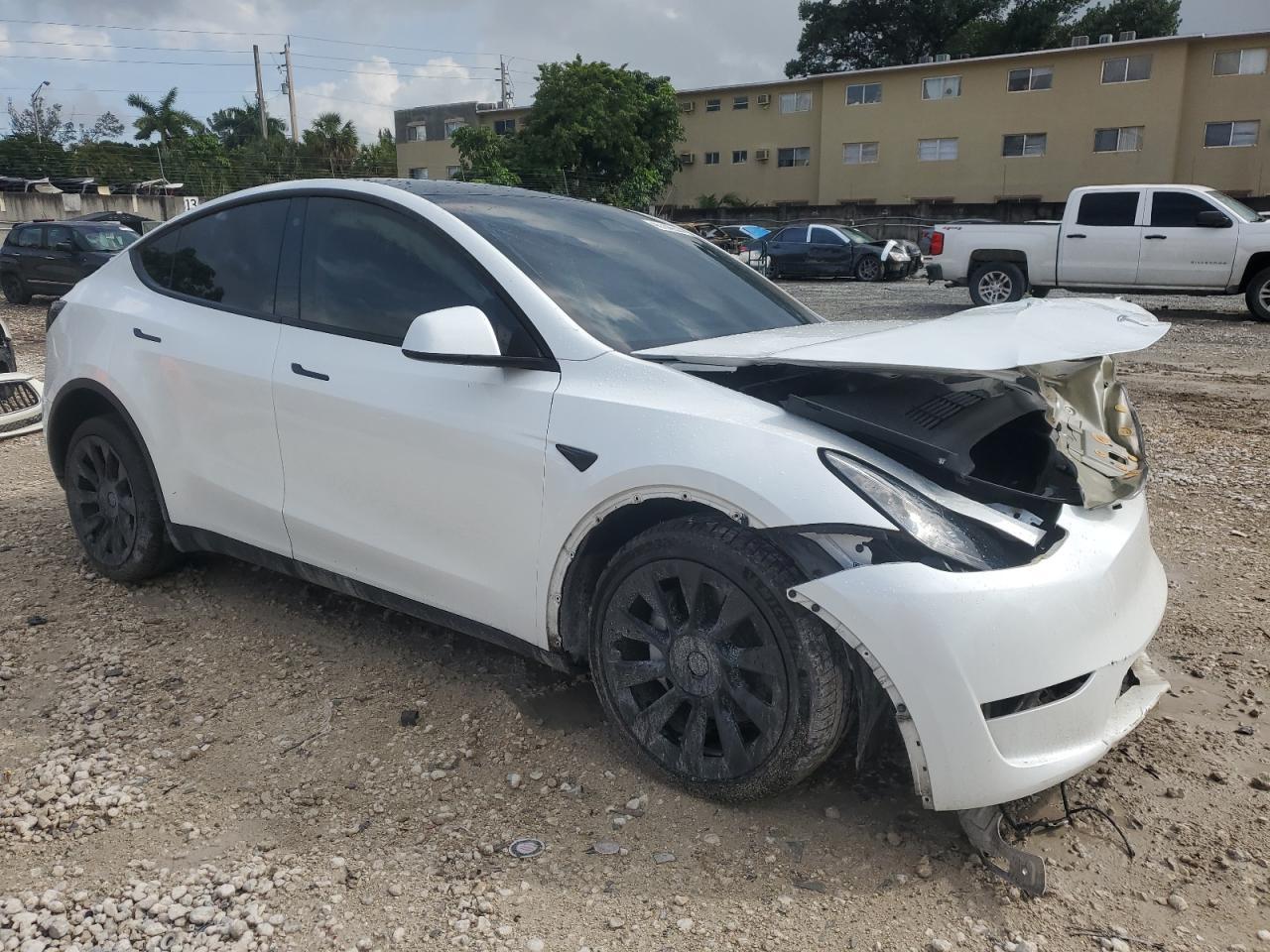 2023 TESLA MODEL Y - Фото 4