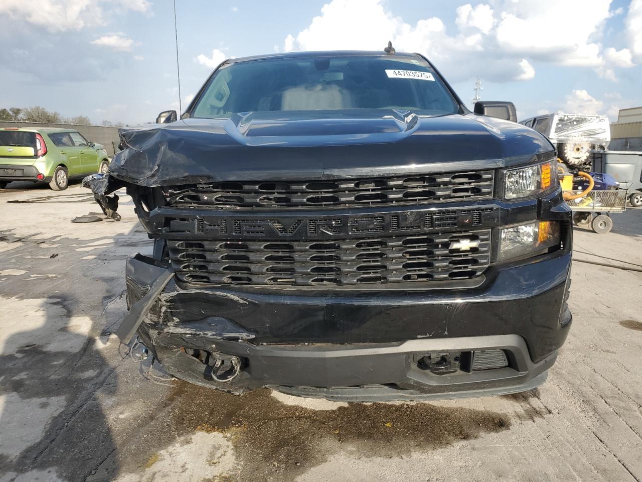 2021 CHEVROLET SILVERADO - Фото 5