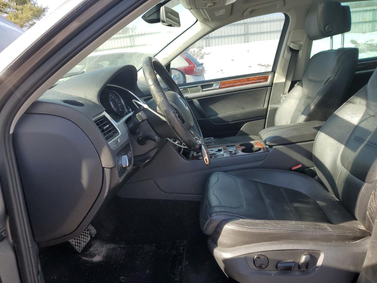 2012 VOLKSWAGEN TOUAREG V6 - Фото 7