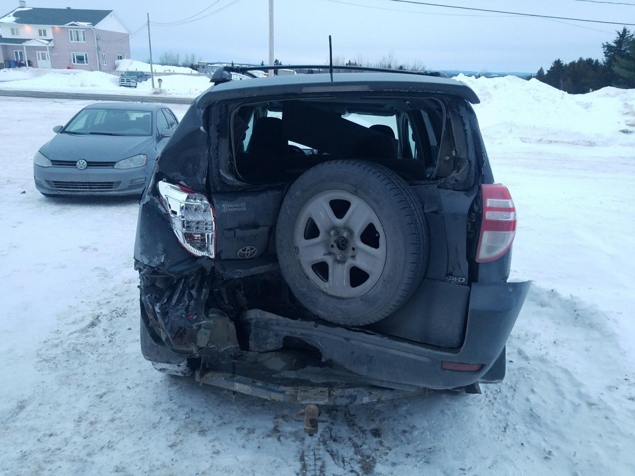 2011 TOYOTA RAV4 - Фото 6