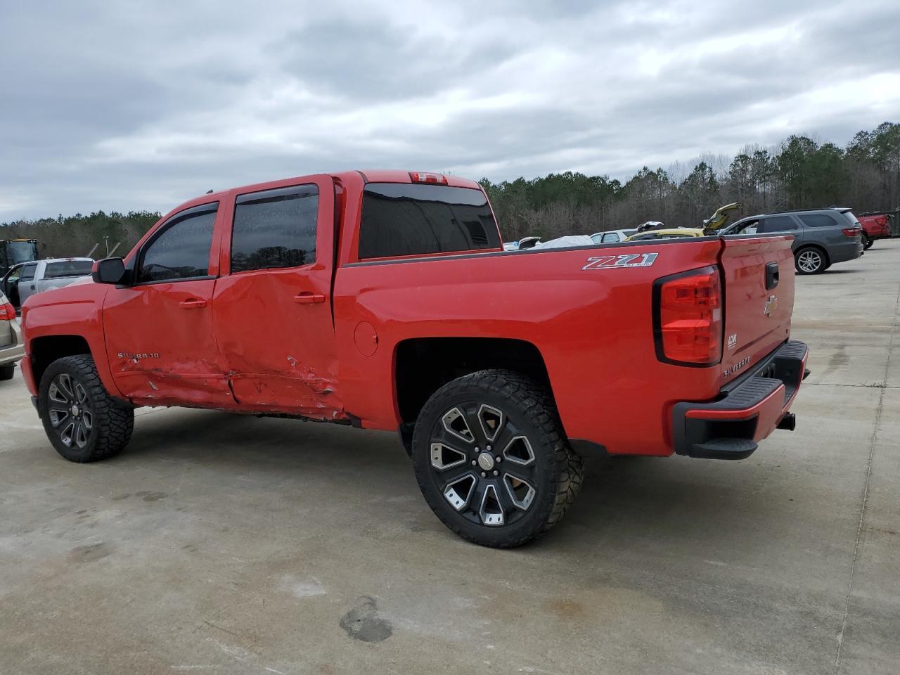 2017 CHEVROLET SILVERADO - Image 2