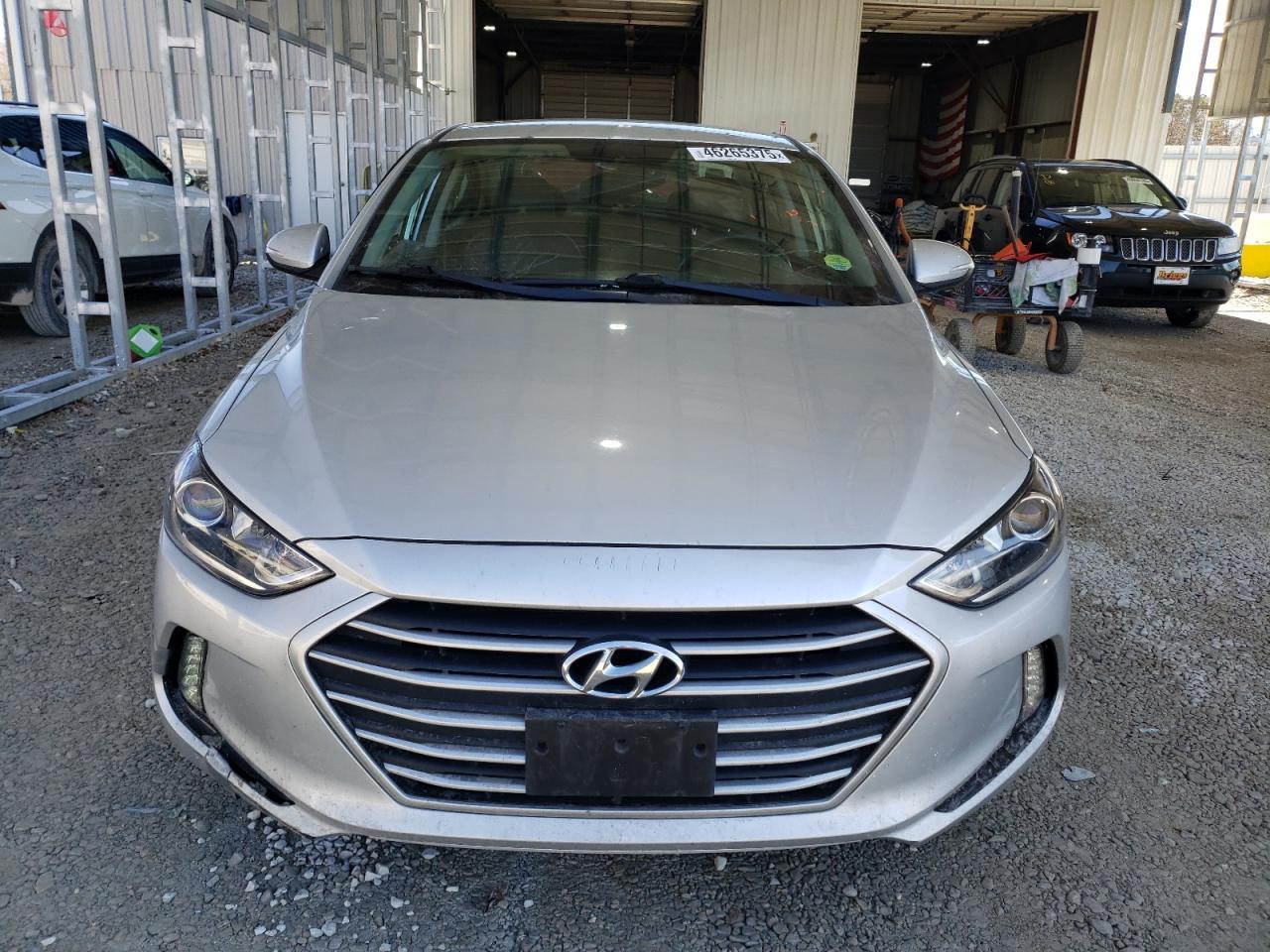 2018 HYUNDAI ELANTRA SE - Фото 5