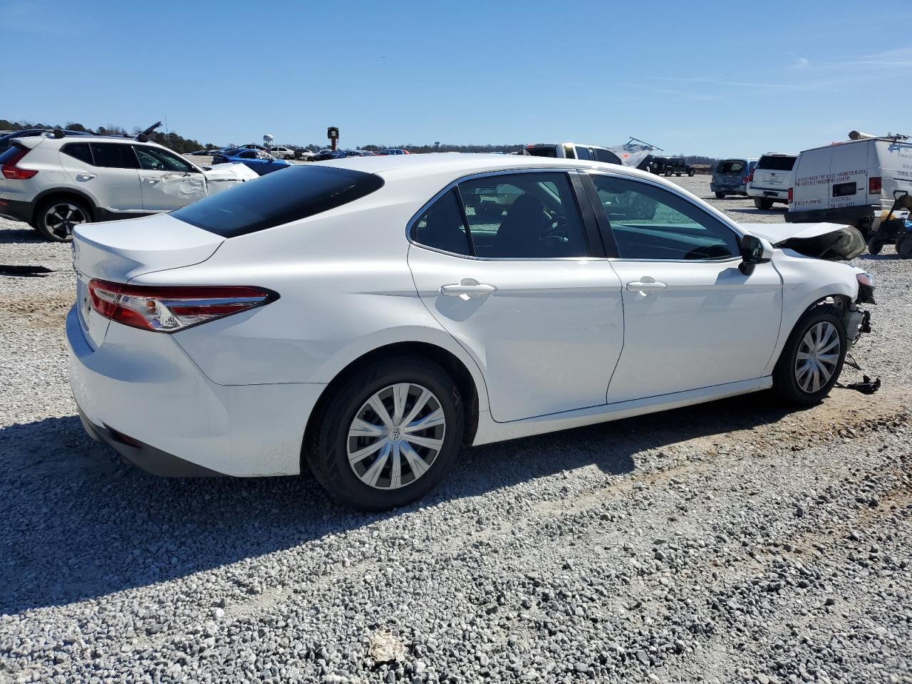 2018 TOYOTA CAMRY L - Фото 3