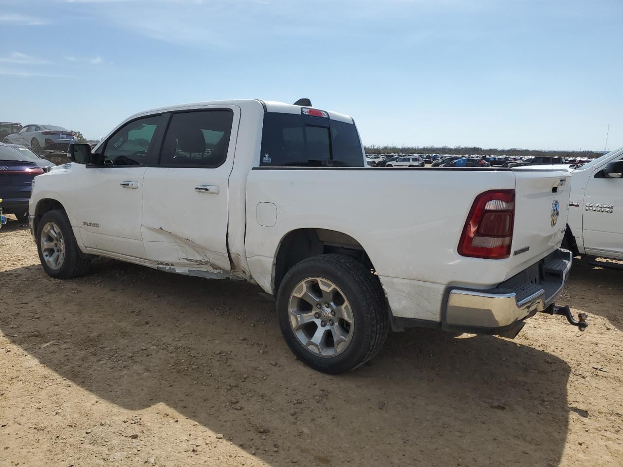 2019 RAM 1500 BIG H - Фото 2