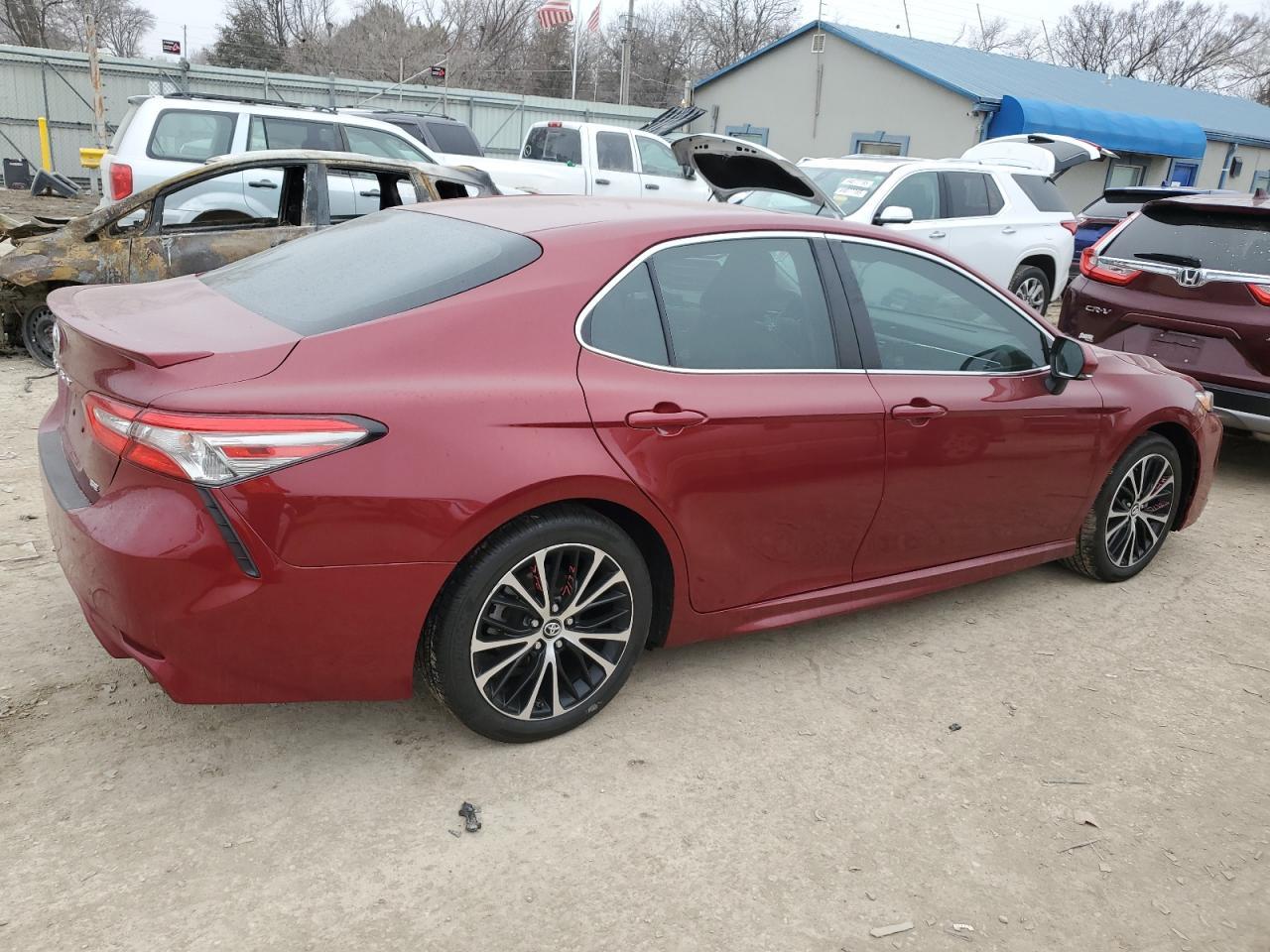 2018 TOYOTA CAMRY L - Image 3