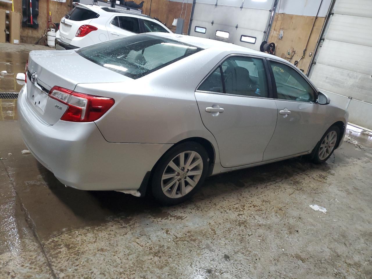 2012 TOYOTA CAMRY BASE - Фото 3