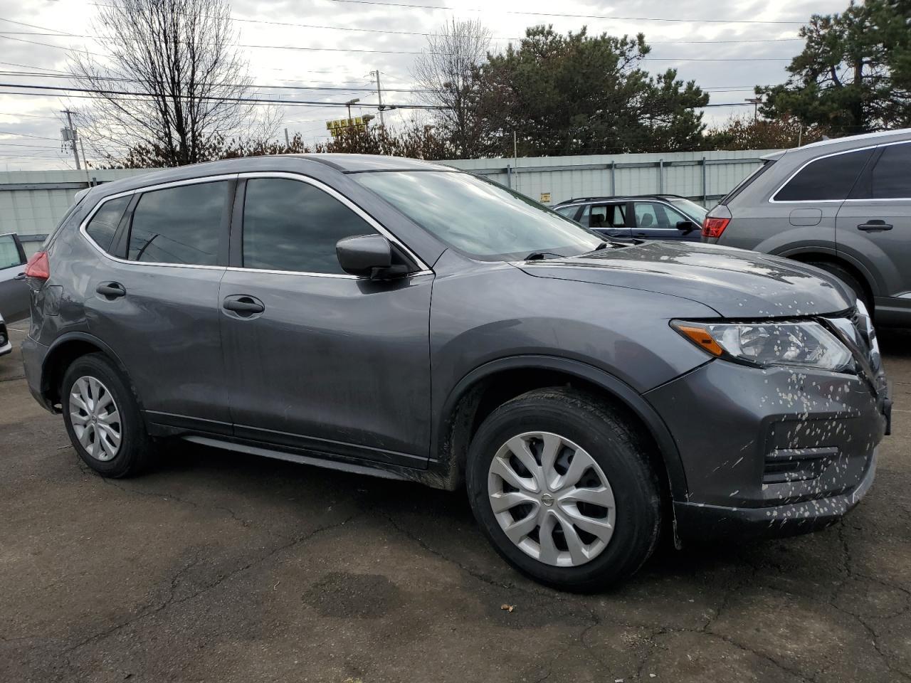 2017 NISSAN ROGUE SV - Фото 4