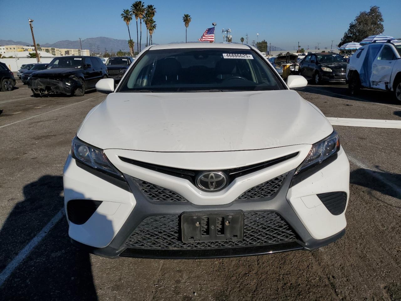2018 TOYOTA CAMRY L - Фото 5