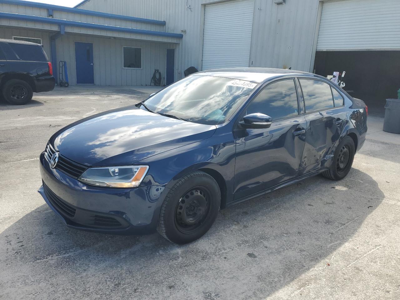 2014 VOLKSWAGEN JETTA SE