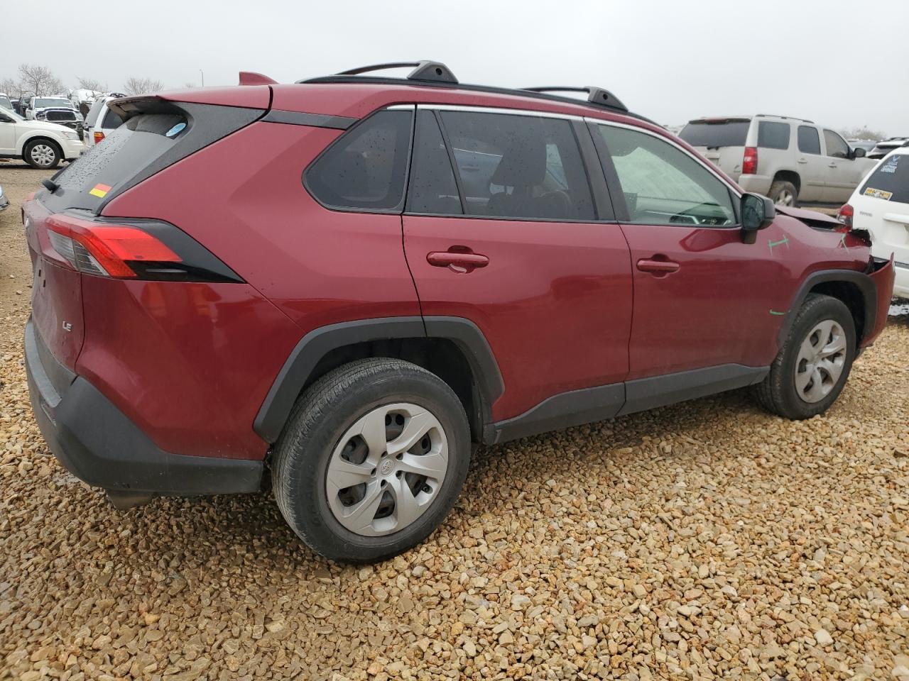 2021 TOYOTA RAV4 LE - Фото 3