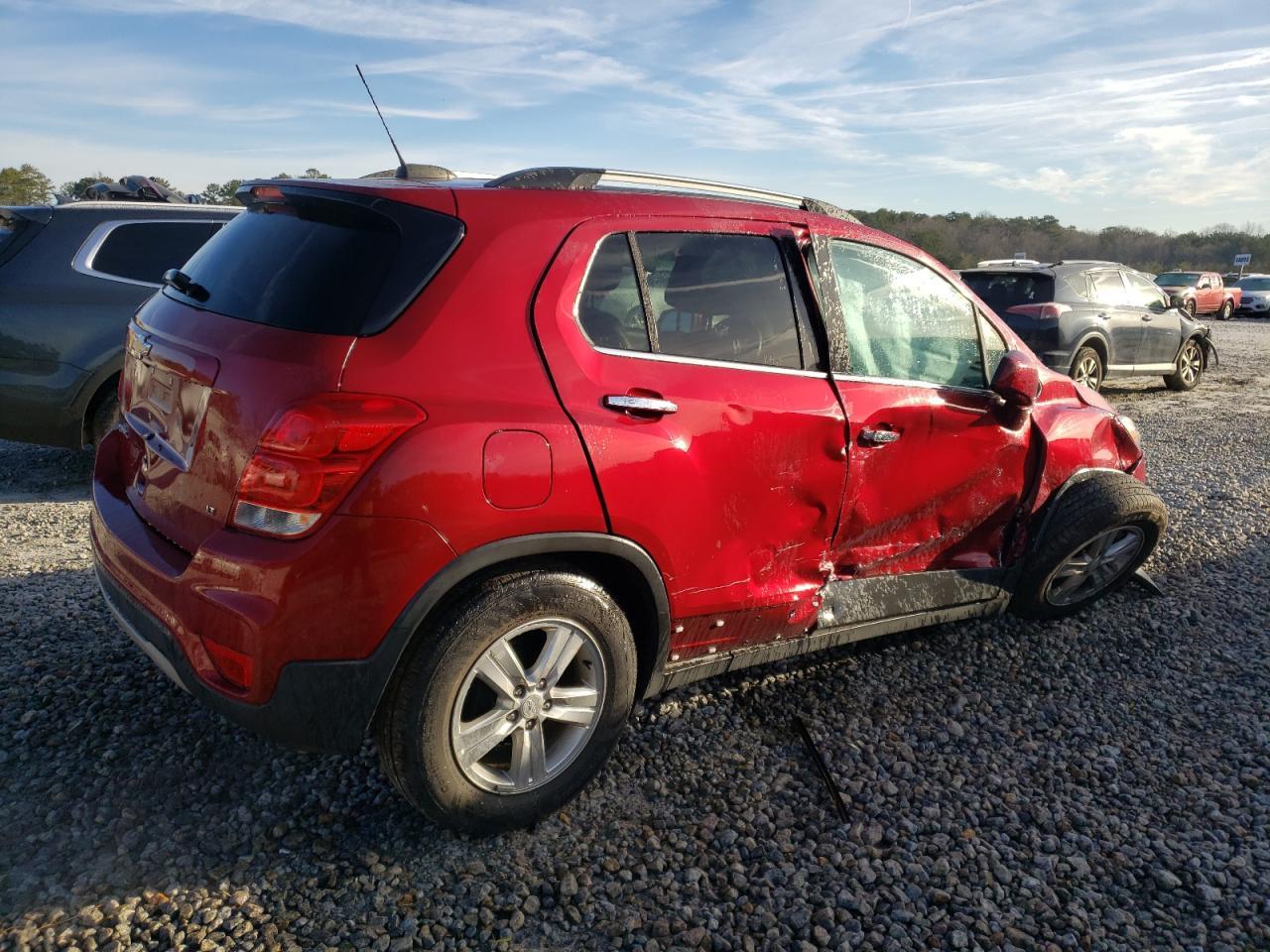 2018 CHEVROLET TRAX 1LT - Image 3