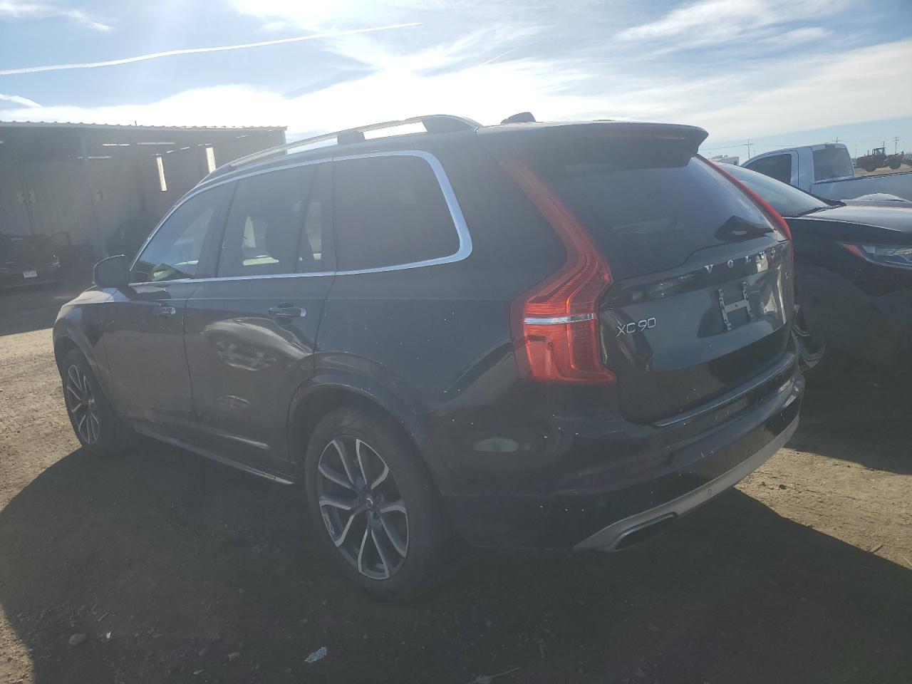 2016 VOLVO XC90 T6 - Image 2