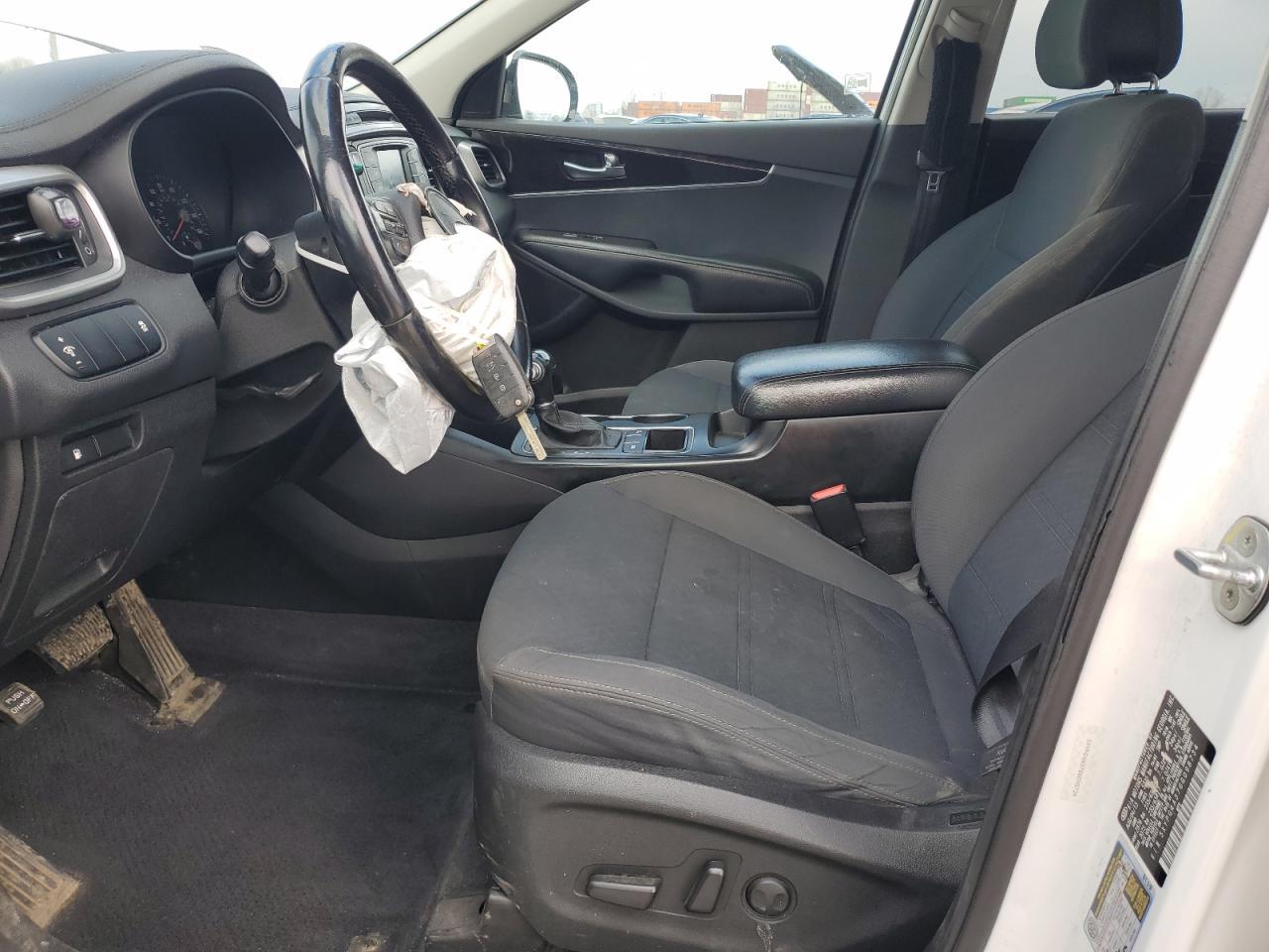 2016 KIA SORENTO LX - Image 7