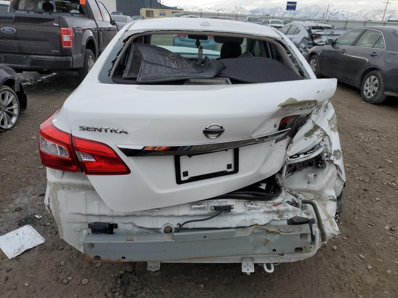 2016 NISSAN SENTRA S - Фото 6