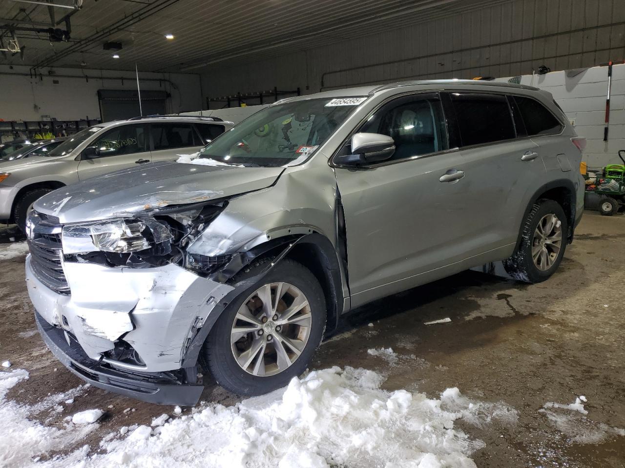 2015 TOYOTA HIGHLANDER