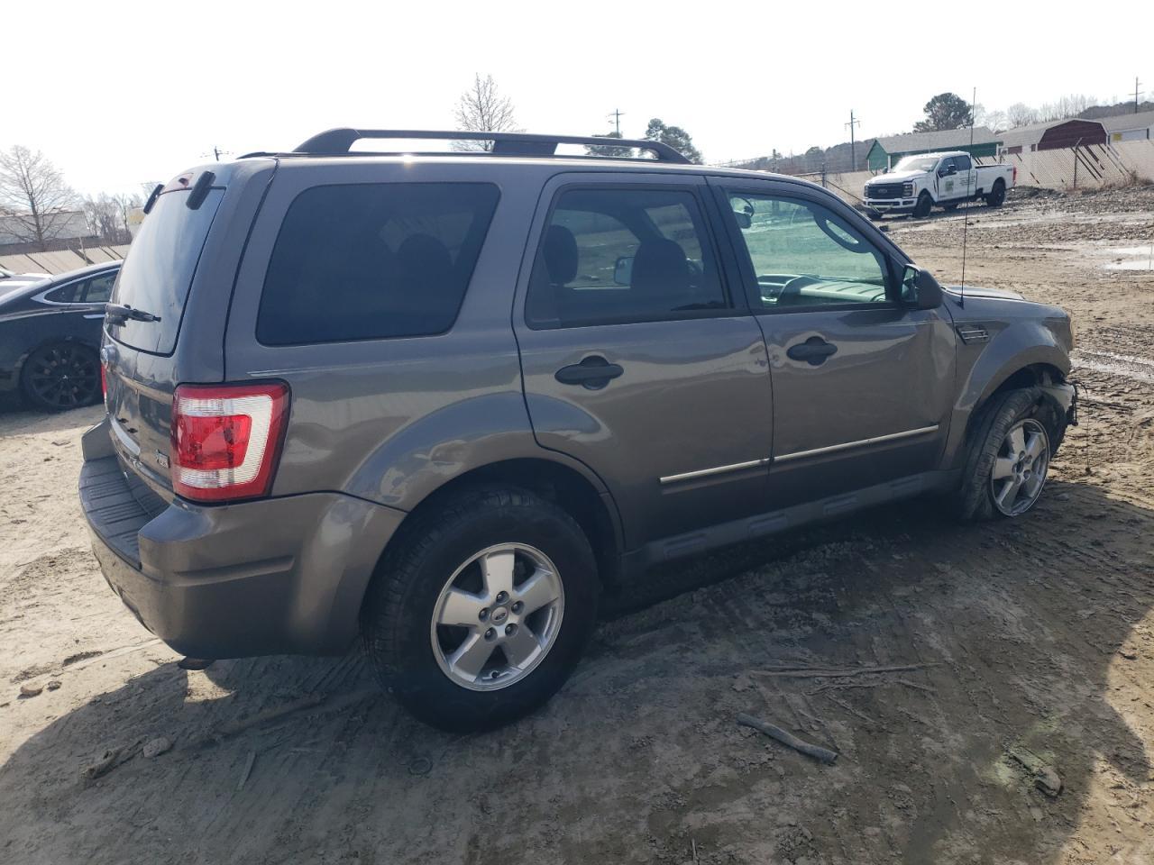 2012 FORD ESCAPE XLT - Image 3