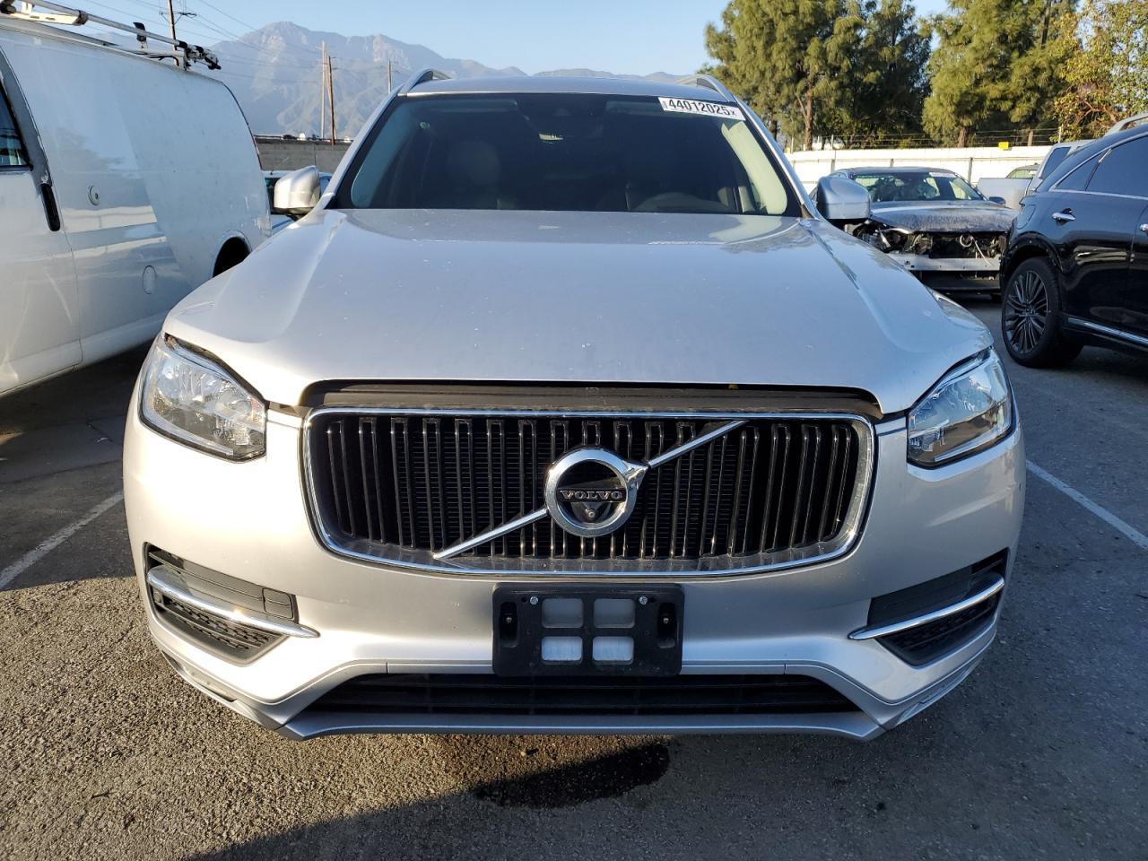 2016 VOLVO XC90 T6 - Фото 5
