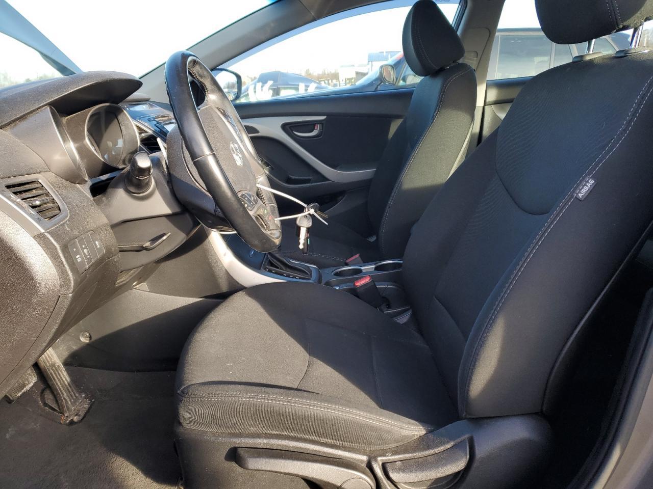 2015 HYUNDAI ELANTRA SE - Image 7