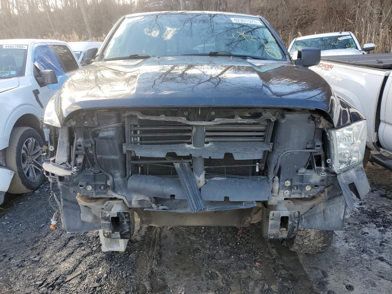 2017 RAM 1500 SLT - Фото 5