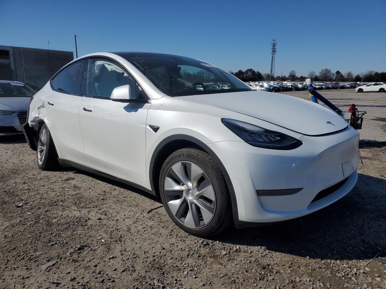 2023 TESLA MODEL Y - Фото 4