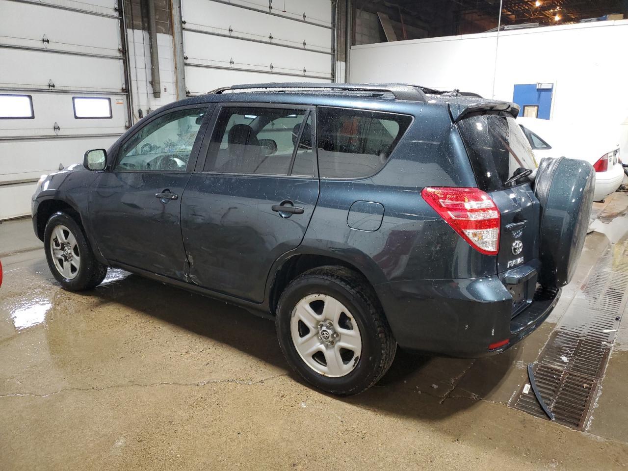 2011 TOYOTA RAV4 - Image 2