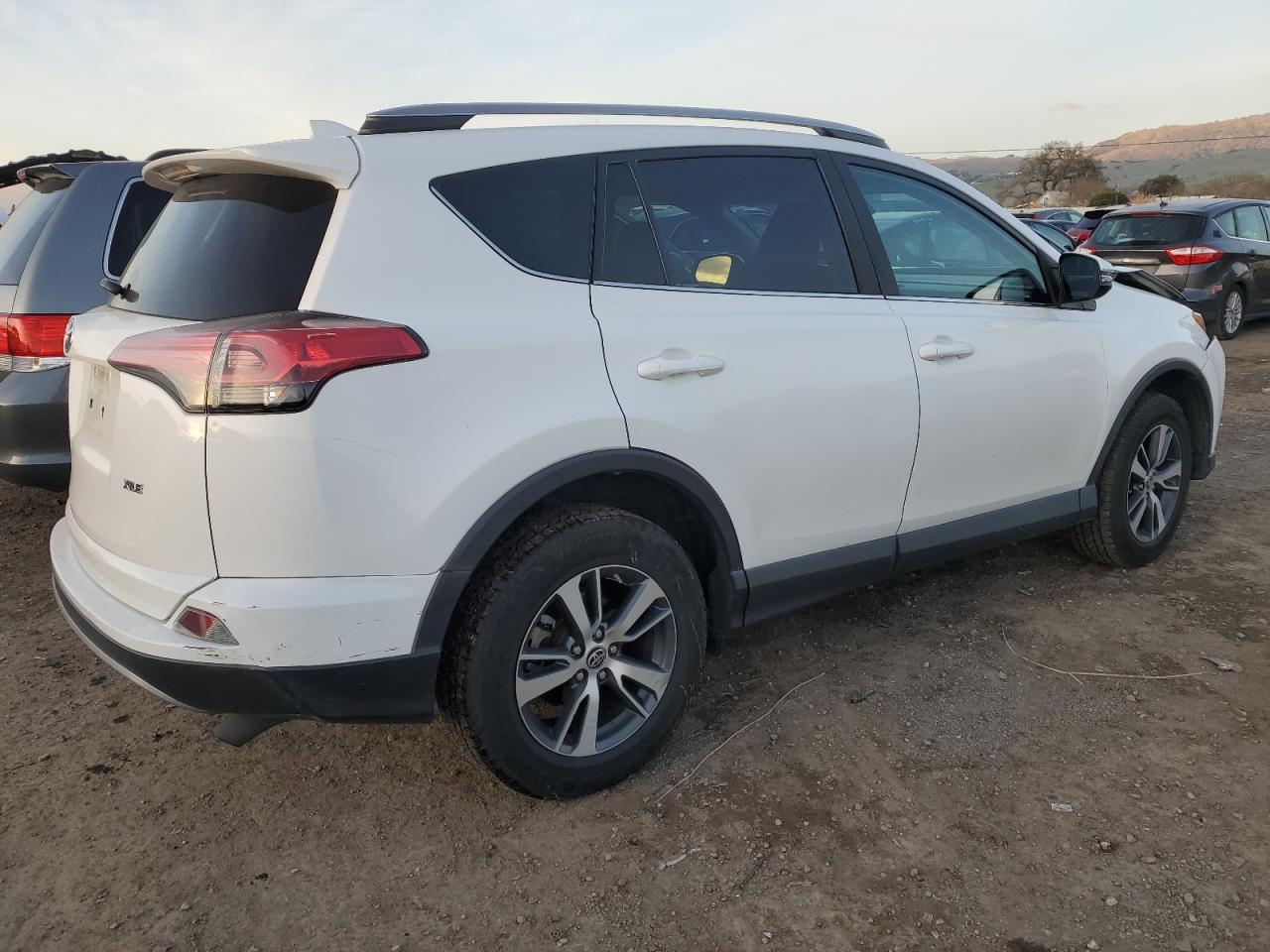 2018 TOYOTA RAV4 ADVEN - Фото 3