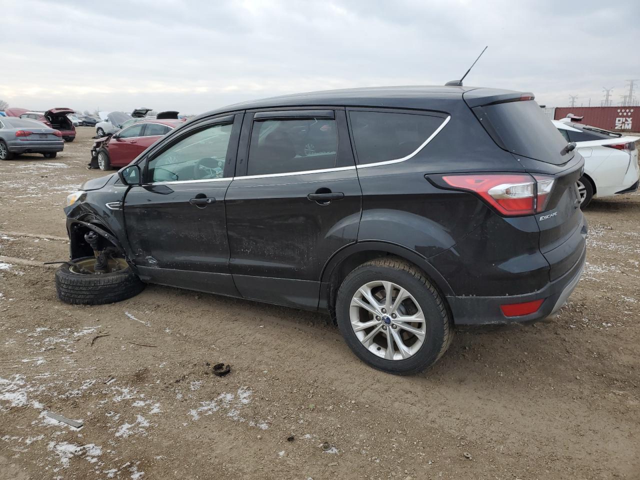 2017 FORD ESCAPE SE - Image 2