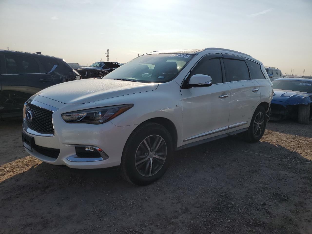 2019 INFINITI QX60 LUXE