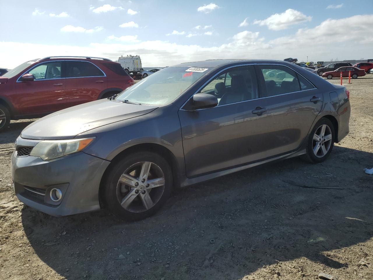 2013 TOYOTA CAMRY L