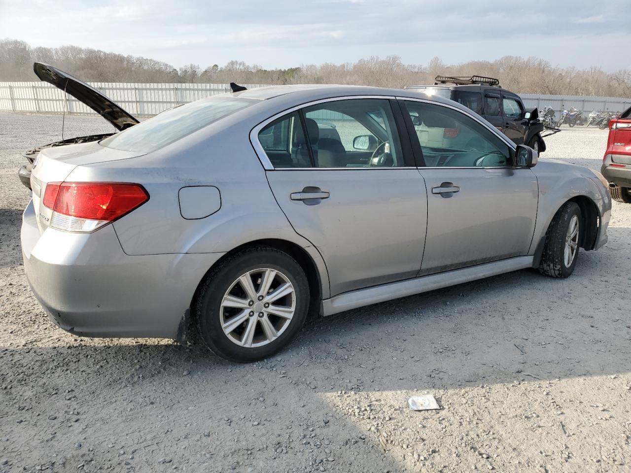2011 SUBARU LEGACY 2.5 - Фото 3