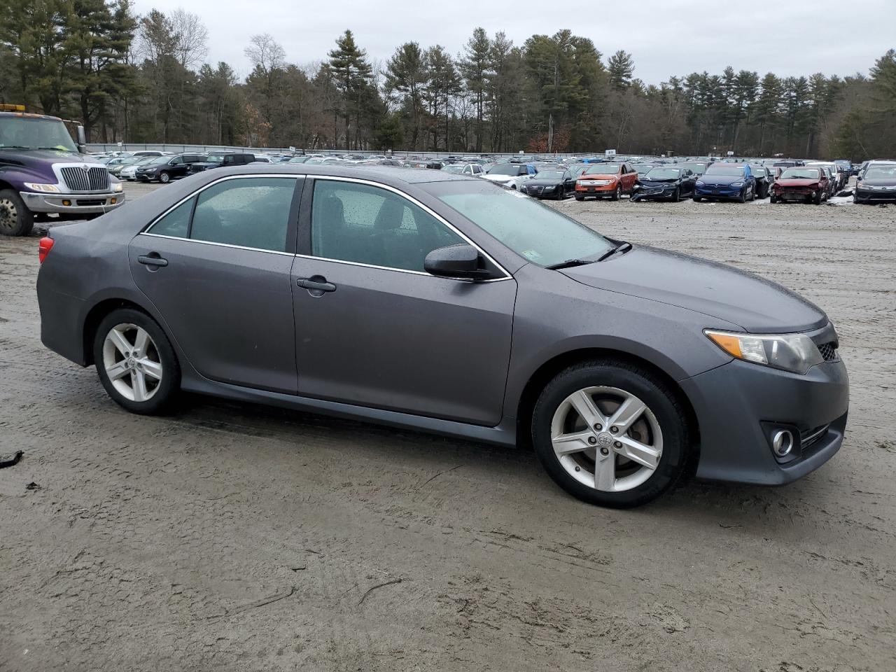 2013 TOYOTA CAMRY L - Image 4