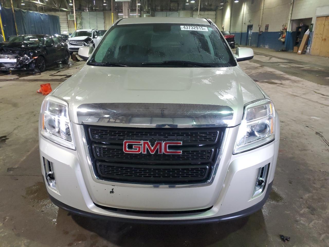 2014 GMC TERRAIN SL - Image 5