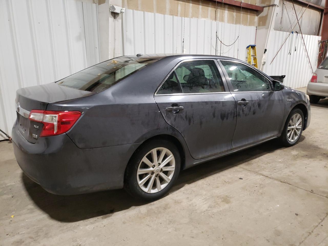 2012 TOYOTA CAMRY HYBR - Фото 3