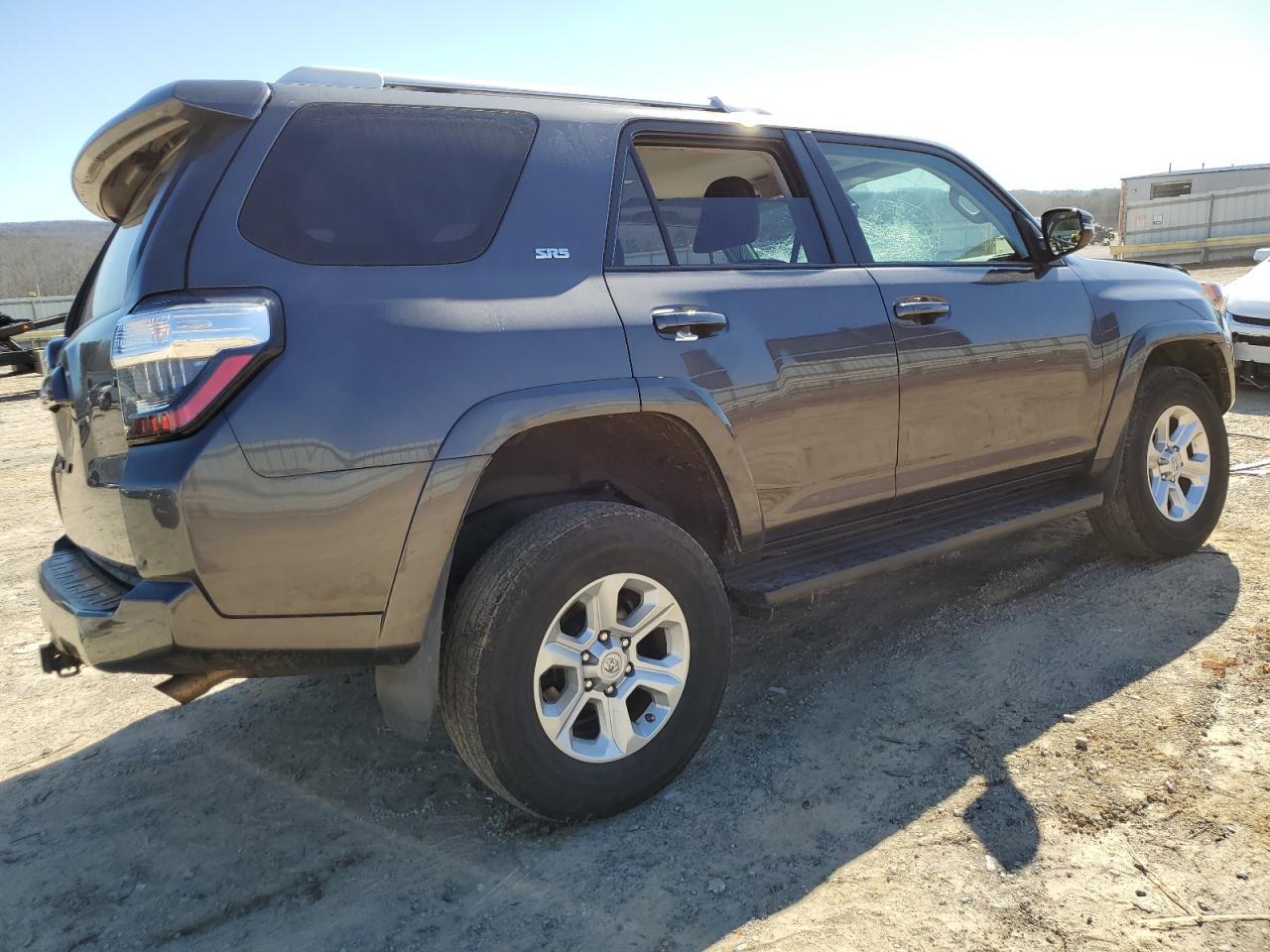 2018 TOYOTA 4RUNNER SR - Image 3
