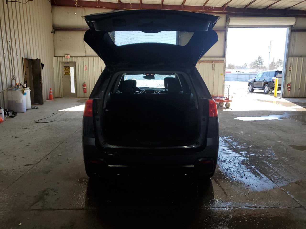 2014 GMC TERRAIN SL - Image 6