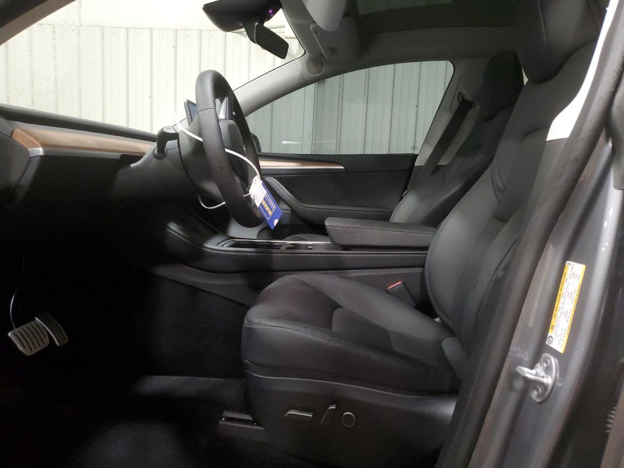 2025 TESLA MODEL Y - Image 7