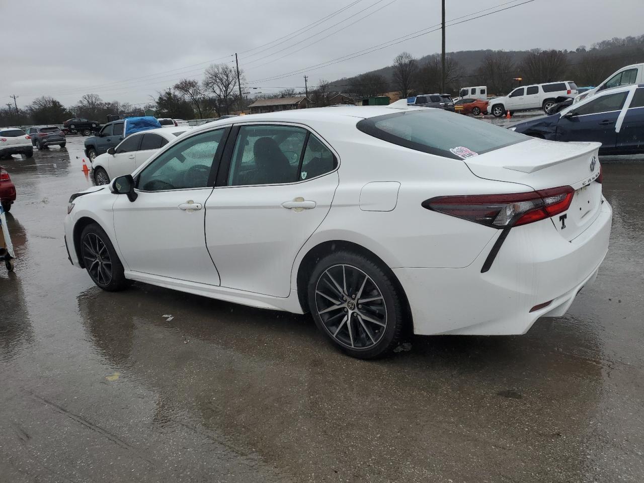 2021 TOYOTA CAMRY SE - Image 2