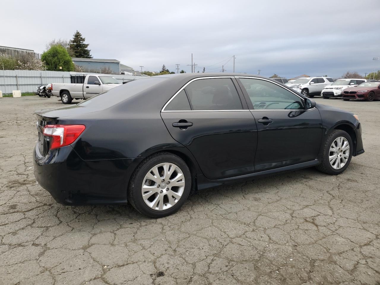 2014 TOYOTA CAMRY L - Image 3