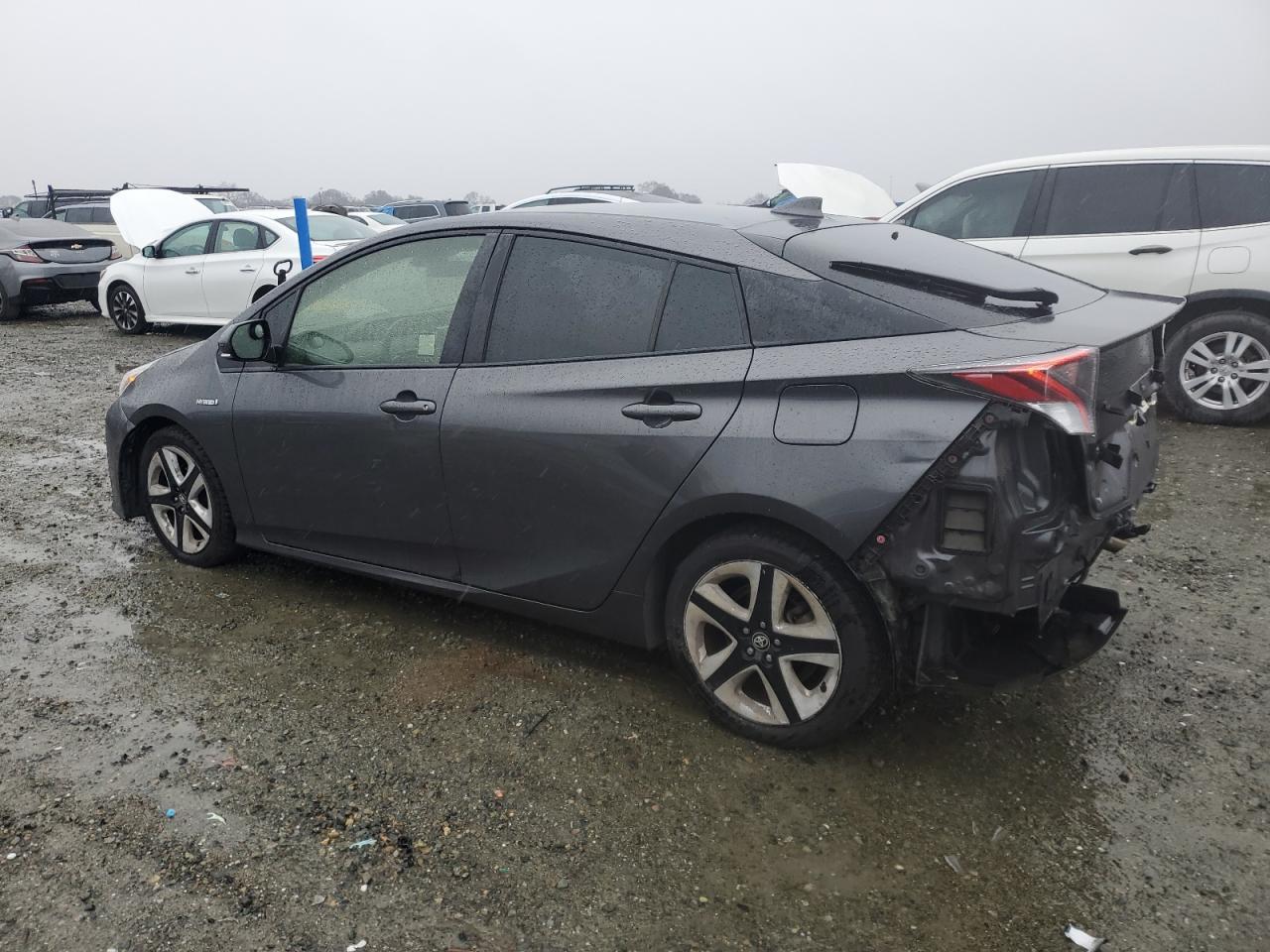 2016 TOYOTA PRIUS - Фото 2