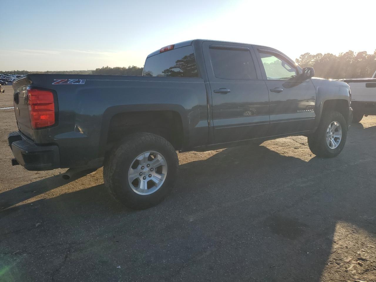 2017 CHEVROLET SILVERADO - Фото 3