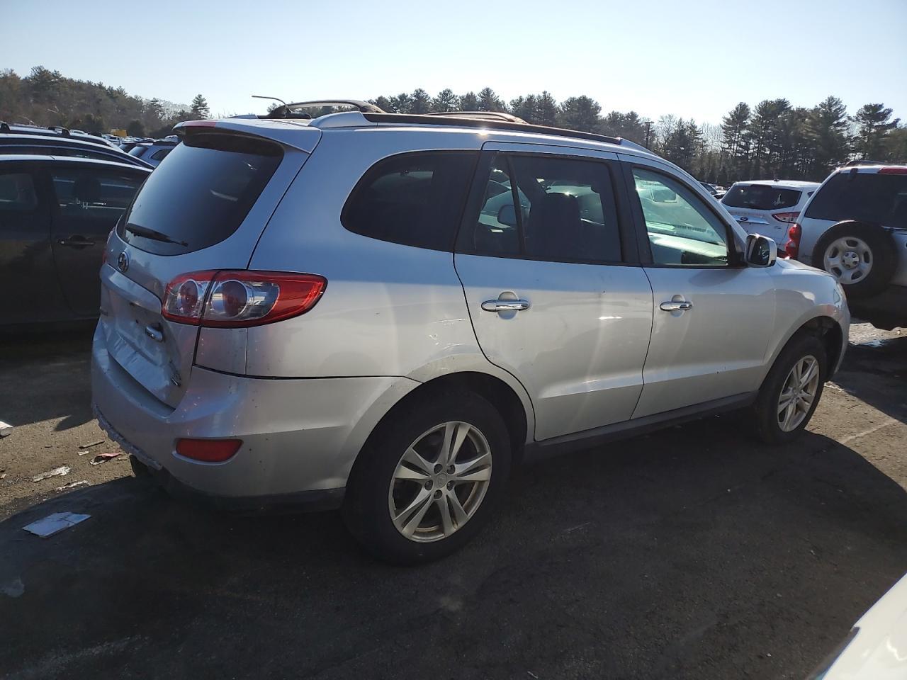2011 HYUNDAI SANTA FE L - Image 3