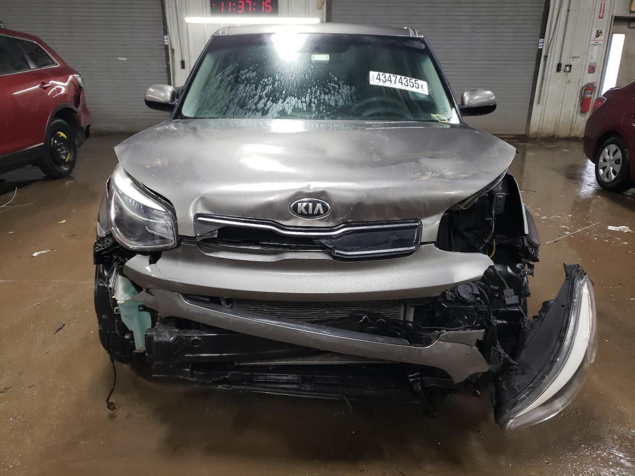 2019 KIA SOUL + - Image 5