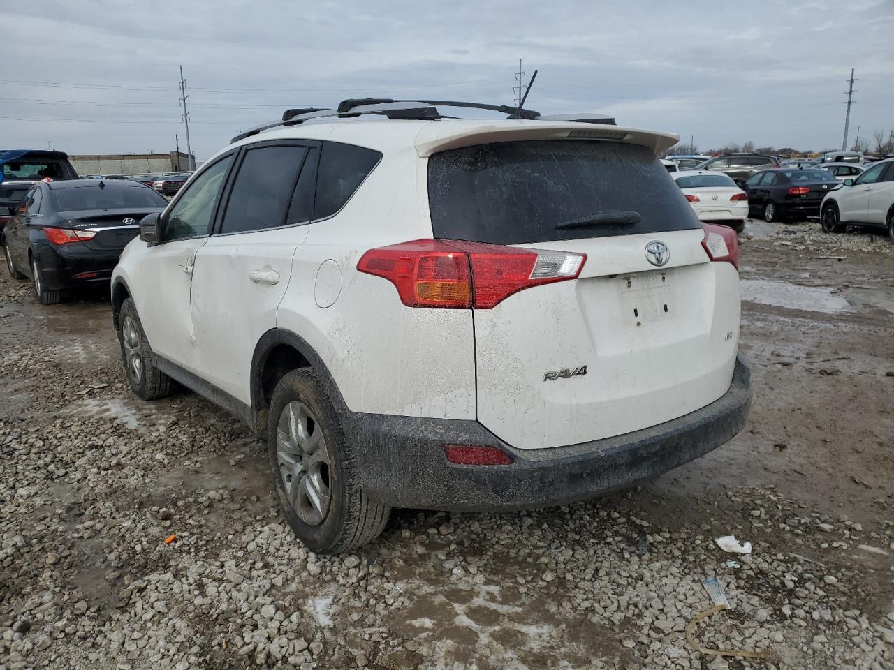 2014 TOYOTA RAV4 LE - Фото 2