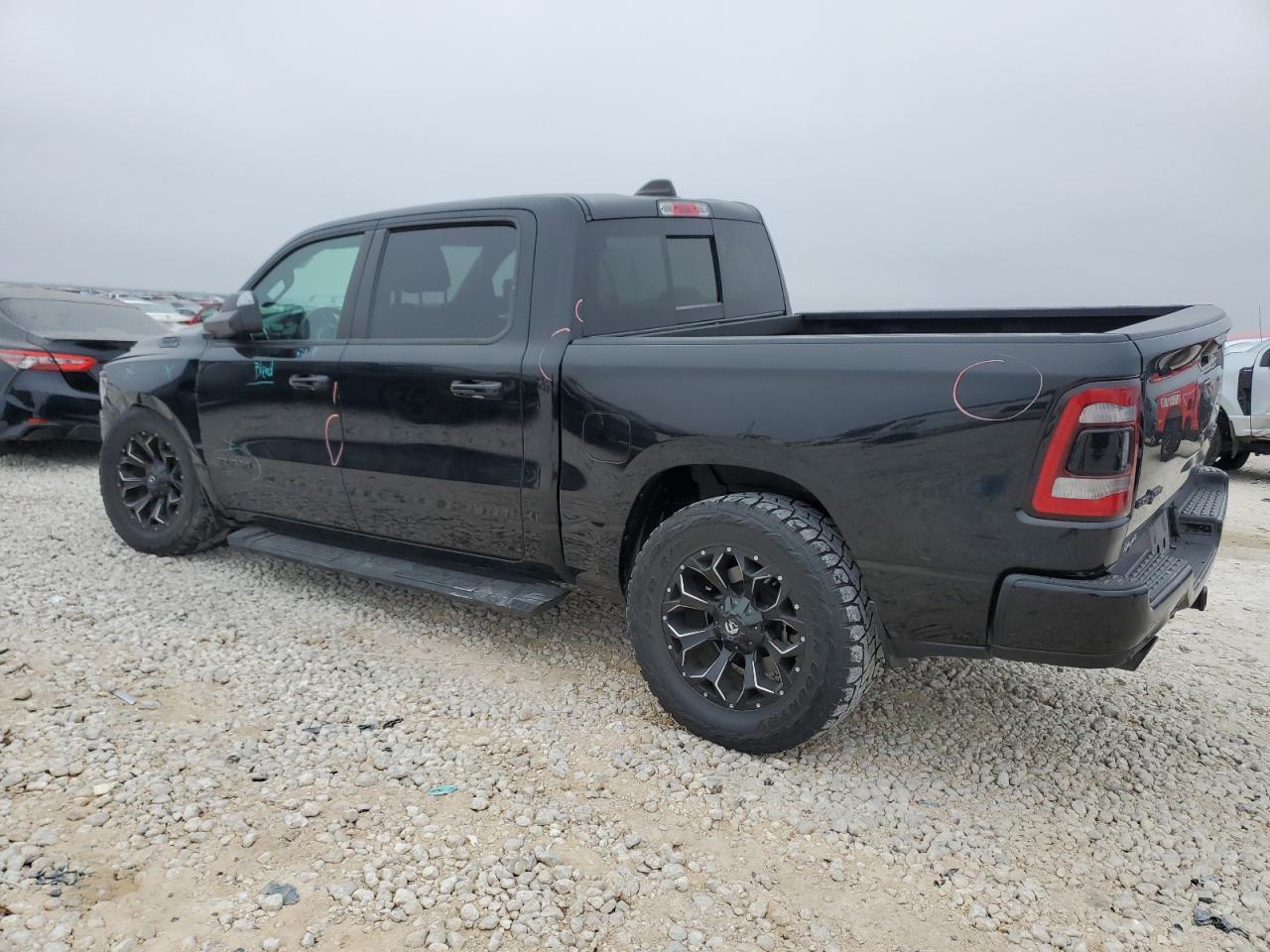 2019 RAM 1500 BIG H - Фото 2
