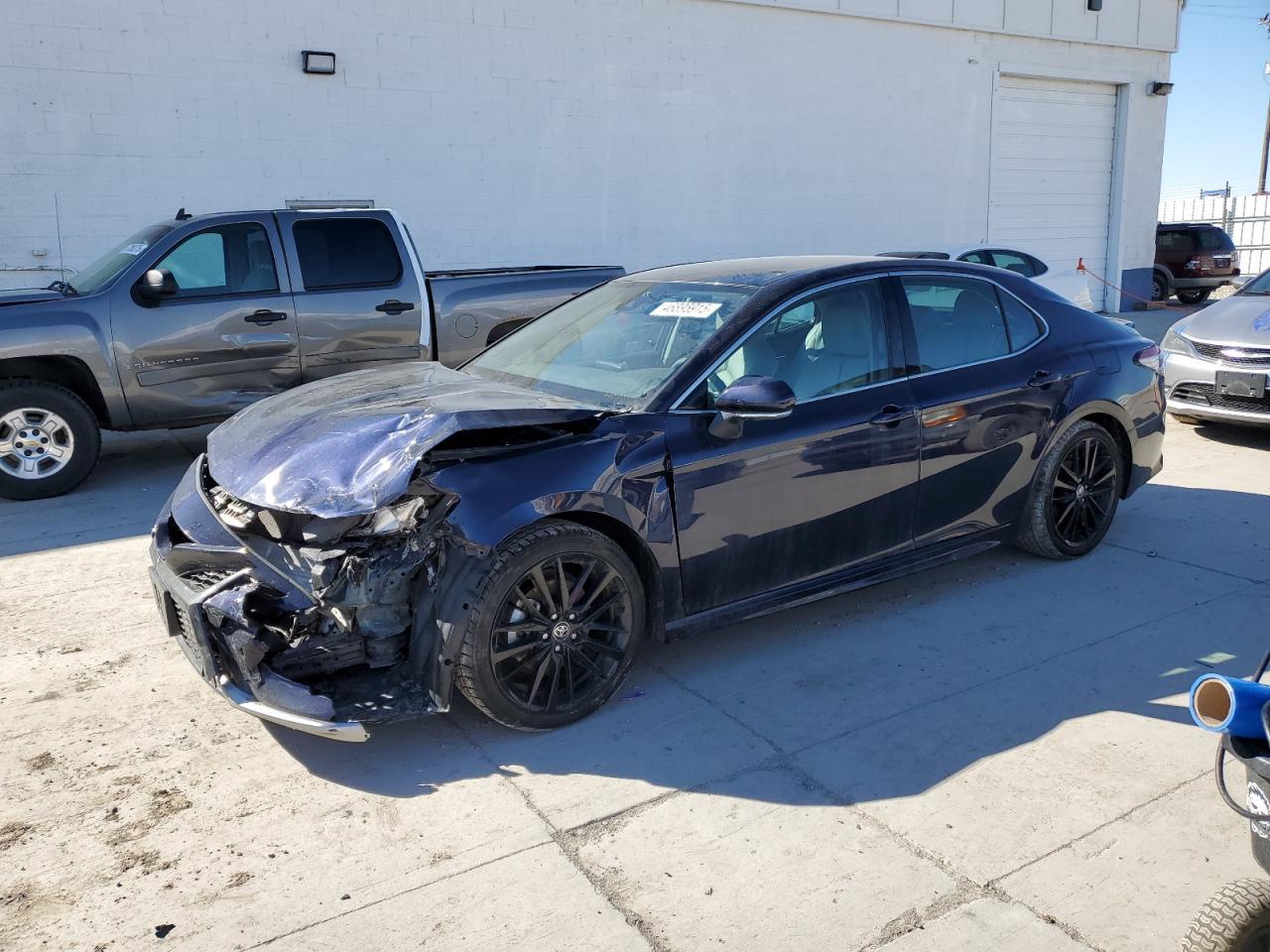 2022 TOYOTA CAMRY XSE