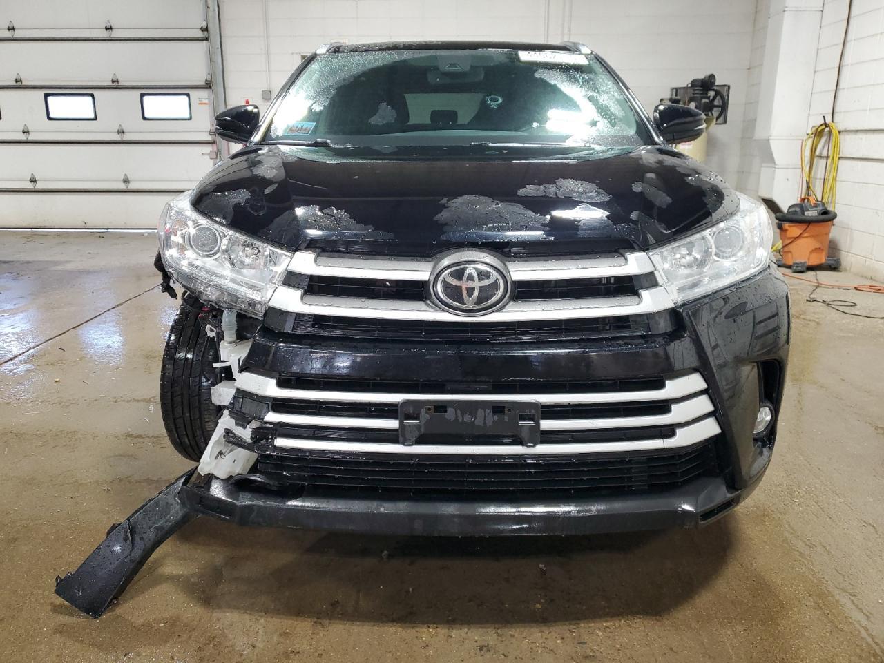 2018 TOYOTA HIGHLANDER - Фото 5