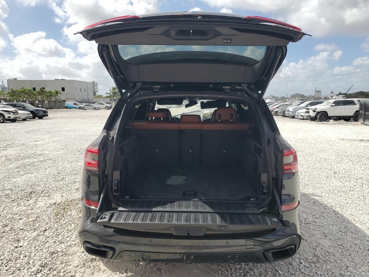 2022 BMW X5 XDRIVE4 - Фото 6
