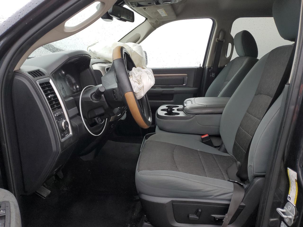 2017 RAM 1500 SLT - Image 7